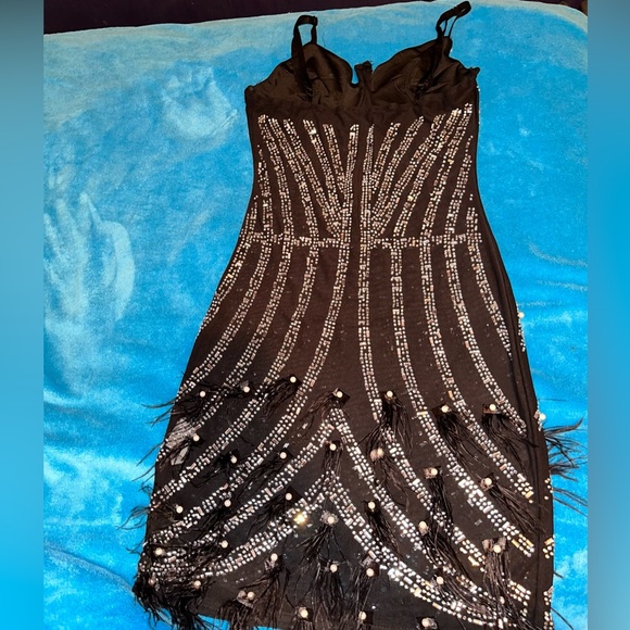 Dresses & Skirts - Sequin Pearl Fringed Hem deep V-neck party dress
